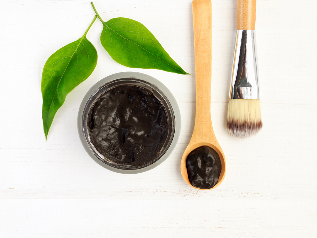 4 Clays You Should Be Using for Acne, Scars And As AntiAging Agents
