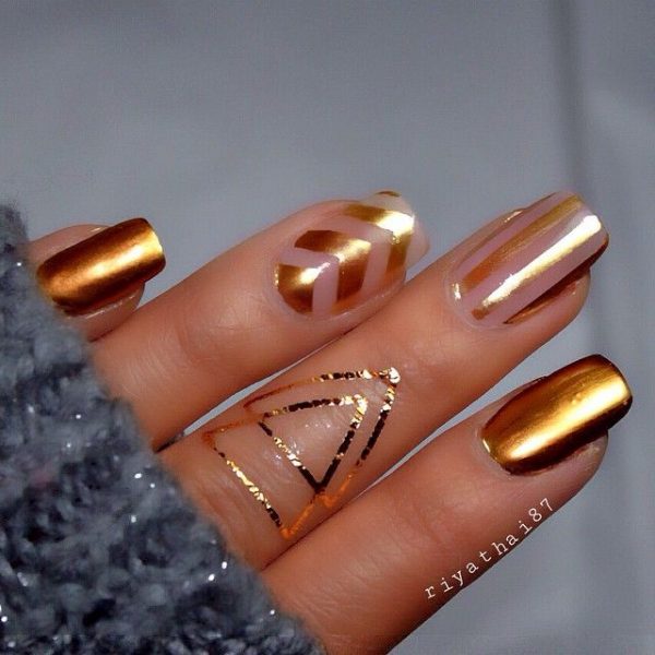 negative nail art